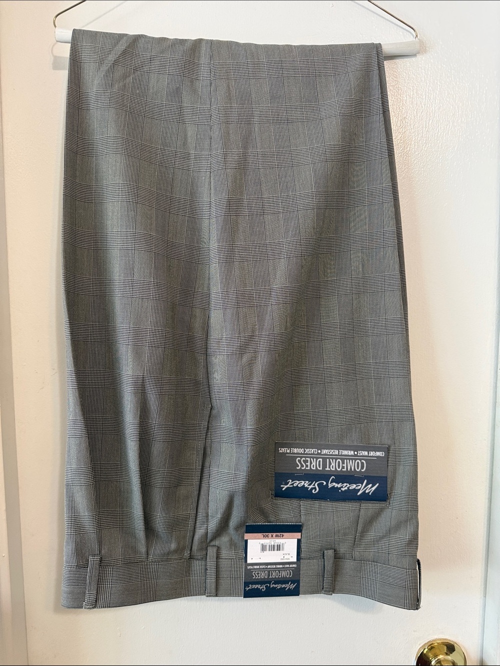 Mercer & Sons Gray Plaid Comfort Dress Pants